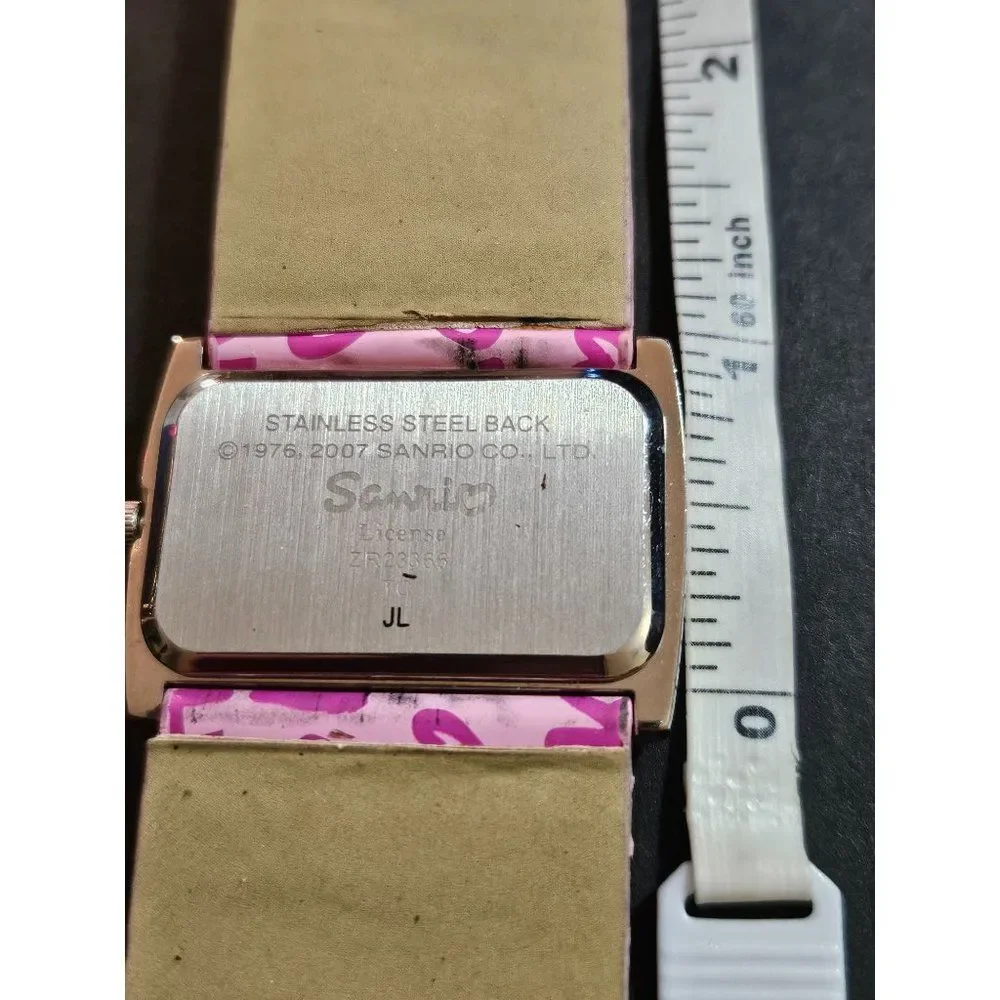 *Sale* Pink and silver tone Hello Kitty watch needs battery